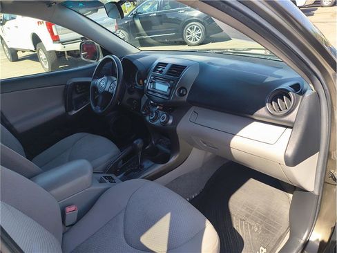 Used 2012 Toyota RAV4 4WD w/ Upgrade Value Pkg image 13
