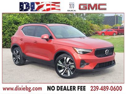 Used 2023 Volvo XC40 B4 Ultimate w/ Protection Package Premier