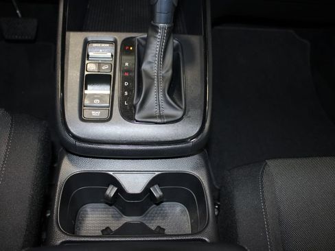 Used 2025 Honda CR-V EX image 16