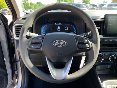 New 2026 Hyundai Venue SE FWD image 13