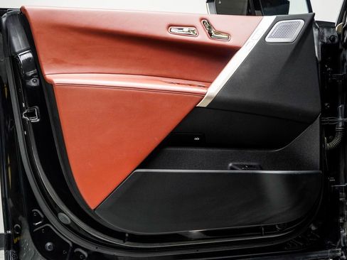 Used 2023 BMW iX M60 w/ Executive Package image 38