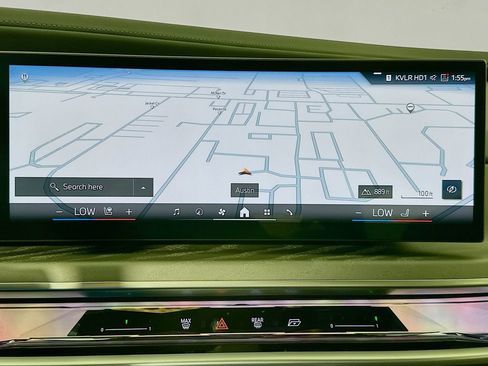 Used 2026 BMW 740i xDrive AWD/4WD image 13