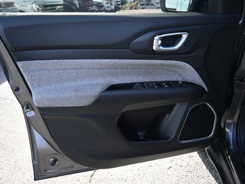 Used 2022 Jeep Compass Latitude w/ Convenience Group image 15