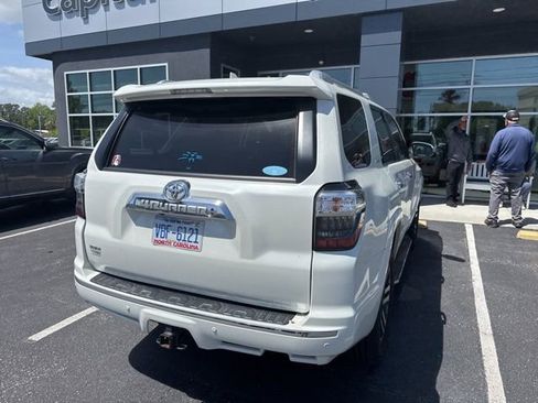Used 2020 Toyota 4Runner Limited image 10