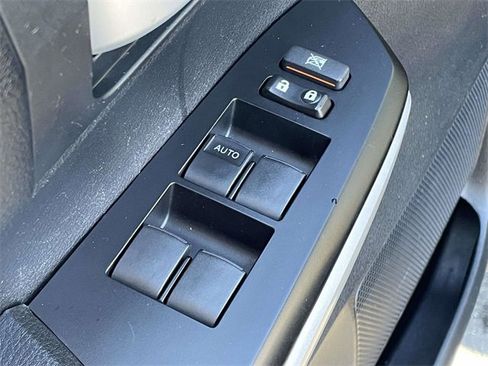 Used 2018 Toyota Tundra SR5 image 16