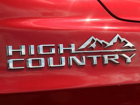 Used 2021 Chevrolet Tahoe High Country w/ Premium Package image 26