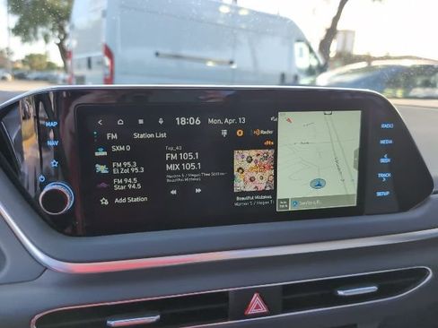 Used 2023 Hyundai Sonata SEL image 14