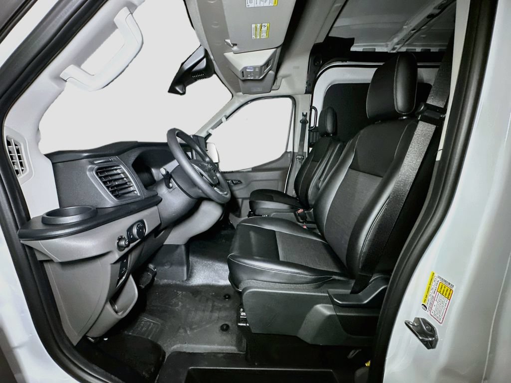 New 2027 Ford Transit 250 148 Medium Roof w/ Load Area Protection Package RWD image 16