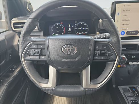 Used 2025 Toyota 4Runner TRD Off-Road Premium w/ Tow Technology Package AWD/4WD image 10