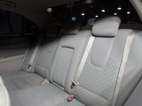 Used 2010 Ford Fusion SE FWD image 16