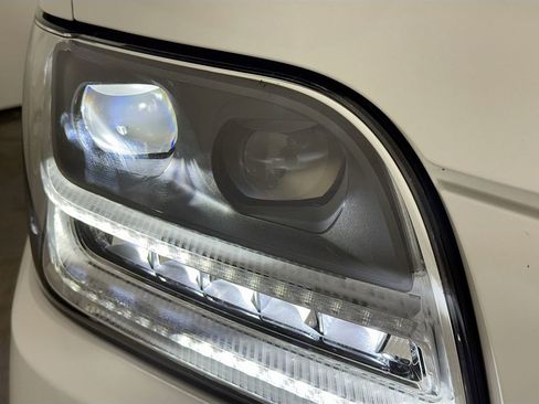 Used 2019 Lincoln Navigator L Reserve image 39