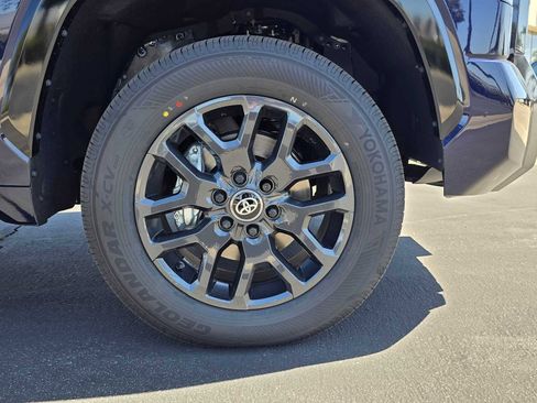 New 2025 Toyota Tundra Platinum AWD/4WD image 9