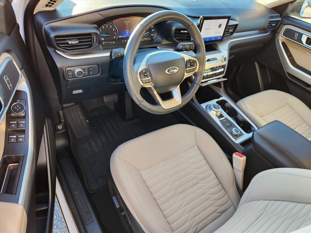 Used 2021 Ford Explorer XLT AWD/4WD image 18