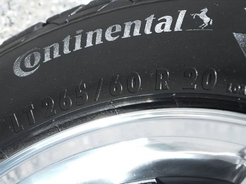 Used 2014 Chevrolet Silverado 2500 LT w/ Custom Sport Truck Package image 37