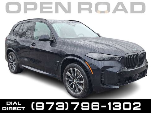 Used 2024 BMW X5 xDrive40i w/ M Sport Package image 1