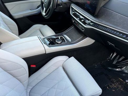 Used 2024 BMW X5 sDrive40i w/ Premium Package RWD image 15