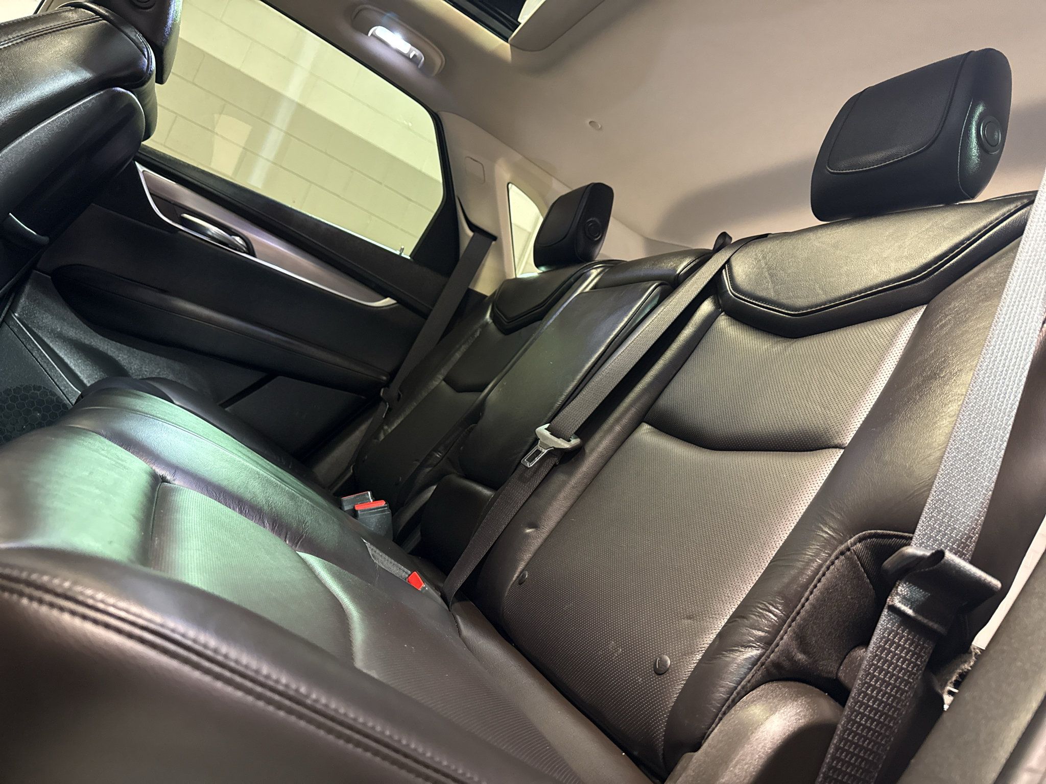Used 2017 Cadillac XT5 Premium Luxury w/ Driver Assist Package AWD/4WD image 32