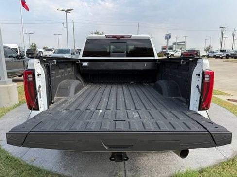 Used 2025 GMC Sierra 2500 Denali w/ Denali Reserve Package AWD/4WD image 7