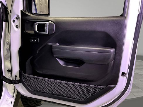 Used 2021 Jeep Wrangler Unlimited Sport image 27