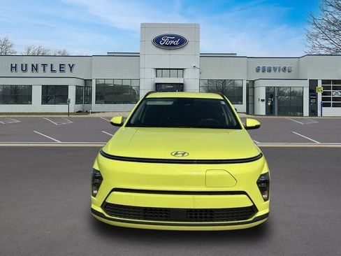 Used 2024 Hyundai Kona SEL FWD image 2