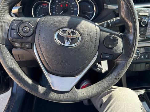 Used 2016 Toyota Corolla LE FWD image 14