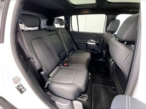 Used 2026 Mercedes-Benz GLB 250 4MATIC image 19