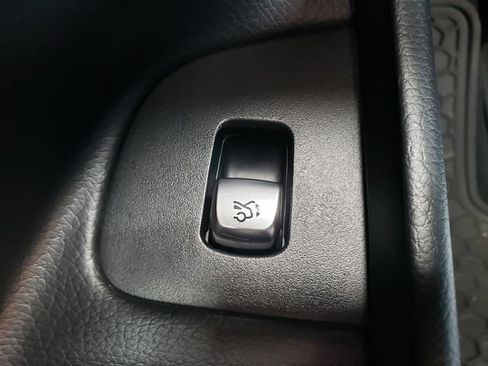 Used 2020 Mercedes-Benz E 350 4MATIC Sedan image 27