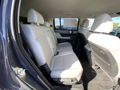 Used 2025 Hyundai Santa Fe SEL image 42