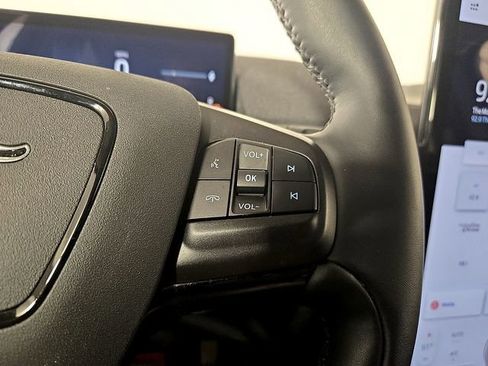 Used 2025 Ford Mustang Mach-E Premium AWD/4WD image 22