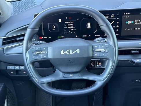Certified 2024 Kia EV9 Light Long Range RWD image 18