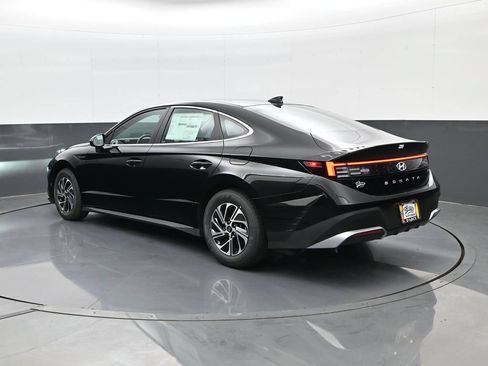 New 2026 Hyundai Sonata Blue FWD image 7