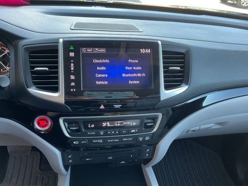 Used 2016 Honda Pilot Elite image 26