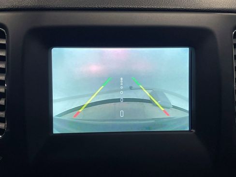 Used 2019 Jeep Compass Latitude w/ Cold Weather Group image 4