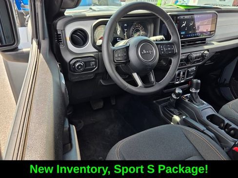 Certified 2025 Jeep Wrangler Sport AWD/4WD image 15