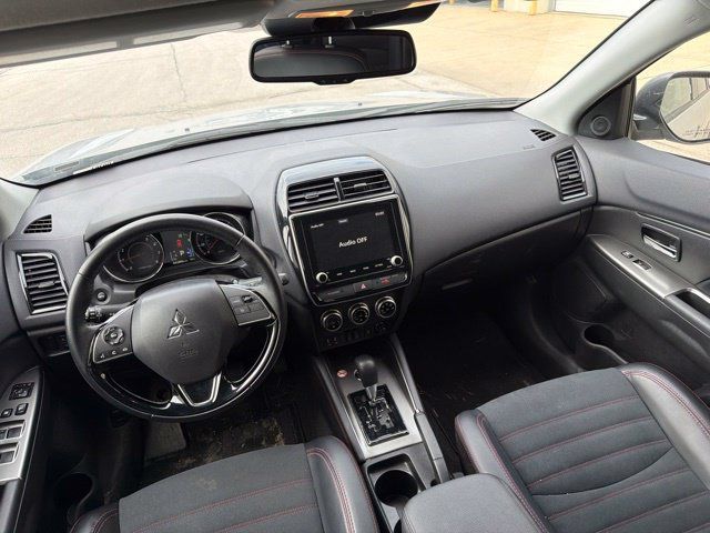 Used 2024 Mitsubishi Outlander Sport SE AWD/4WD image 18