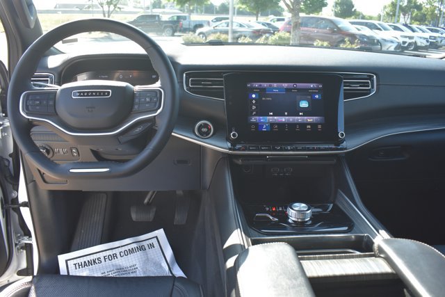 Used 2024 Jeep Wagoneer Series II w/ Flexible Seating Group AWD/4WD image 19