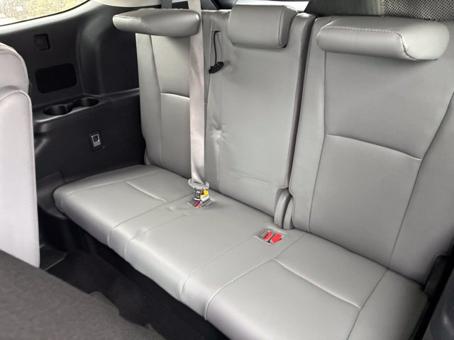 Used 2020 Toyota Highlander Limited AWD/4WD image 32