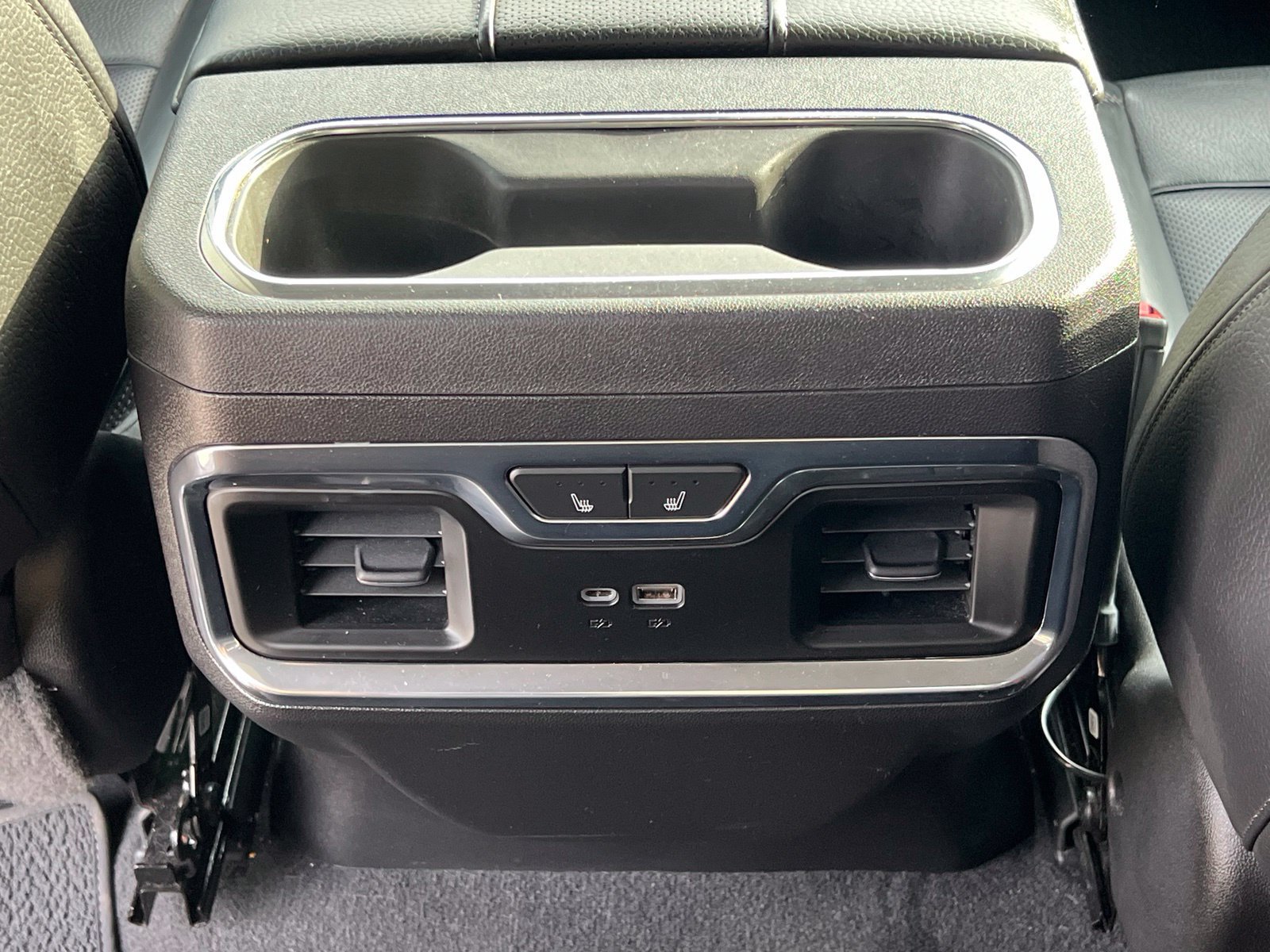 Used 2022 GMC Sierra 1500 Denali w/ Denali Reserve Package AWD/4WD image 18