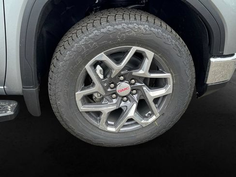 New 2026 GMC Sierra 1500 SLT w/ SLT Premium Plus Package AWD/4WD image 11