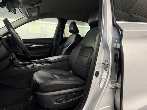 Used 2021 INFINITI QX50 Pure image 17