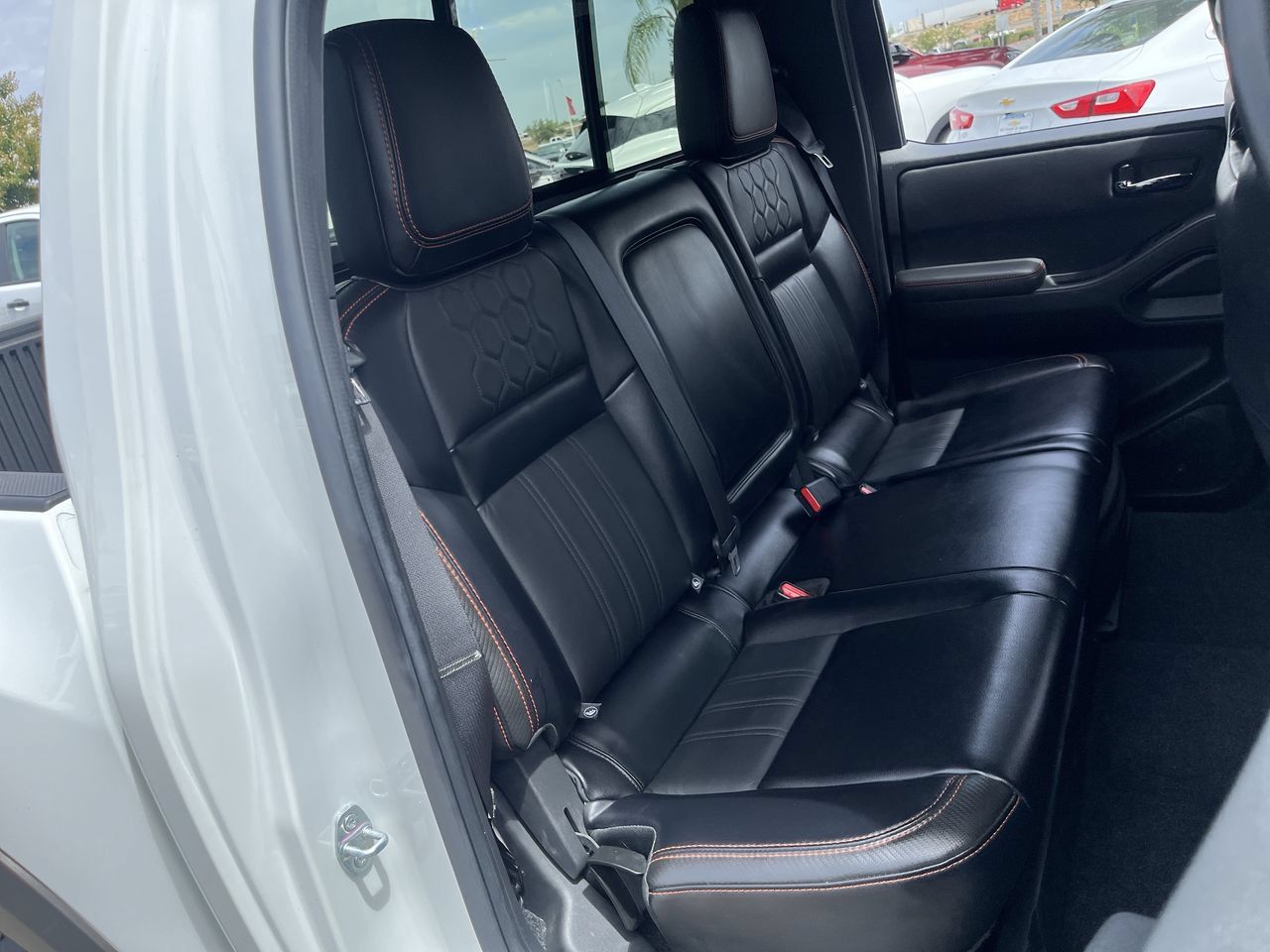 Used 2024 Nissan Frontier PRO-4X w/ Pro Premium Package AWD/4WD image 25