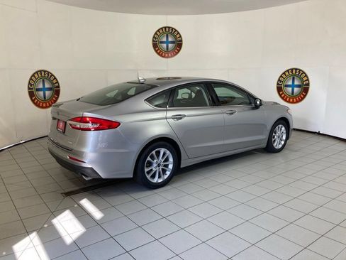 Used 2020 Ford Fusion SE FWD image 20