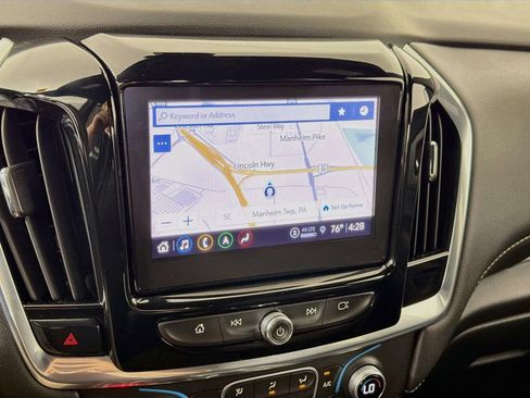 Used 2022 Chevrolet Traverse LT w/ LT Premium Package AWD/4WD image 13