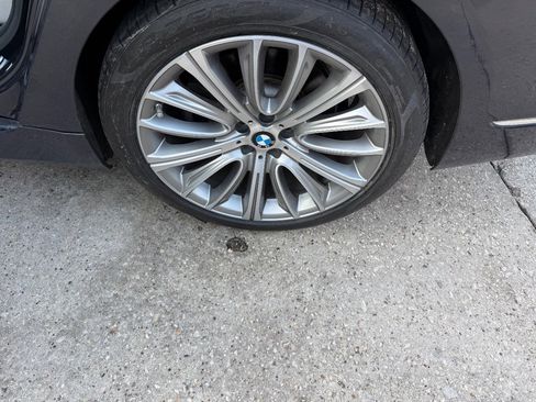 Used 2016 BMW 750i xDrive image 10