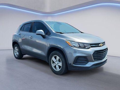 Used 2020 Chevrolet Trax LS w/ Tint and Cruise Package AWD/4WD image 3