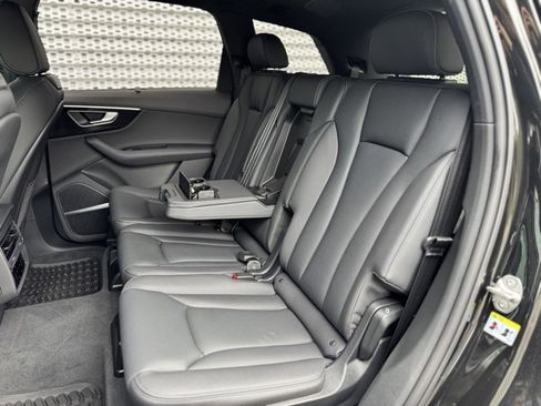 New 2025 Audi Q7 3.0T Premium Plus image 10