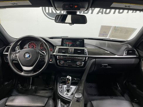 Used 2017 BMW 330e RWD image 18