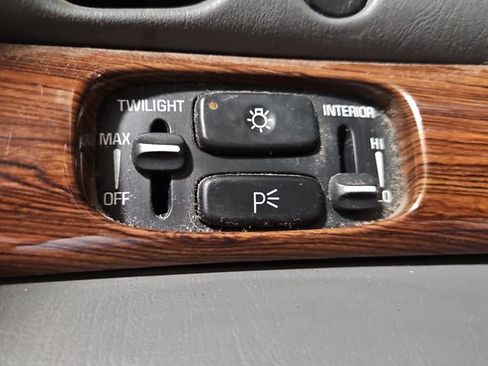Used 2004 Buick Le Sabre Custom FWD image 20