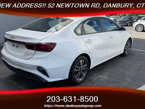 Used 2023 Kia Forte LXS FWD image 5