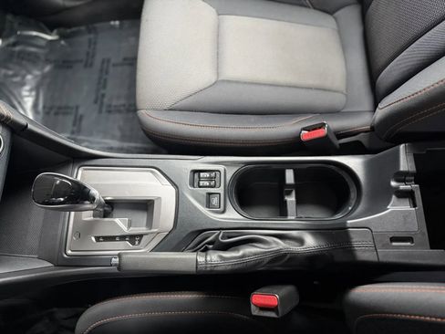 Used 2022 Subaru Crosstrek 2.0i Premium w/ Popular Package #3 image 34